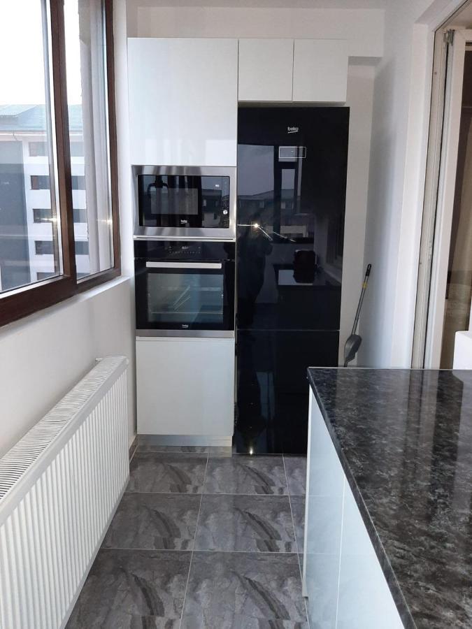 Luxury Daniel Apartament Residence Militari Roşu Zewnętrze zdjęcie